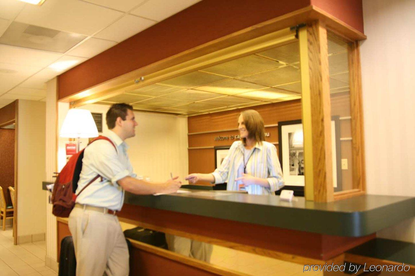 Pear Tree Inn Cape Girardeau West Interior photo